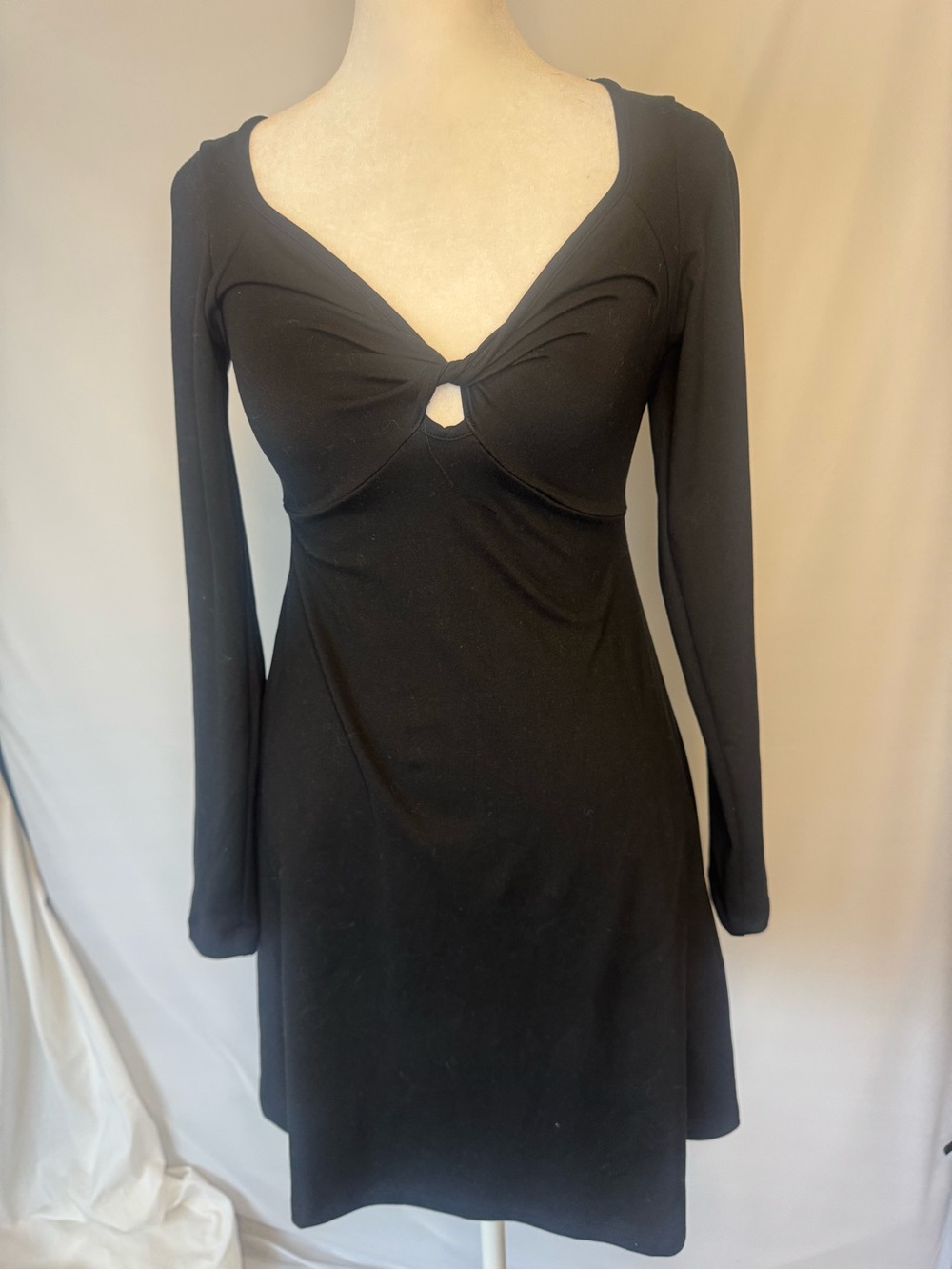 wild fable Black Long Sleeve Twist-Keyhole Mini Dress